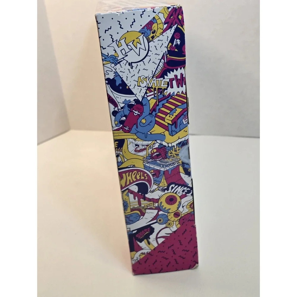 Hot Wheels Skate 90s Rewind & Grind Pack By Mattel - Skates & Retro Accessories